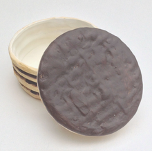 Load image into Gallery viewer, Dark Chocolate Biscuit Trinket Box
