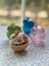 Load image into Gallery viewer, Bunny Rabbit Covered Dish
